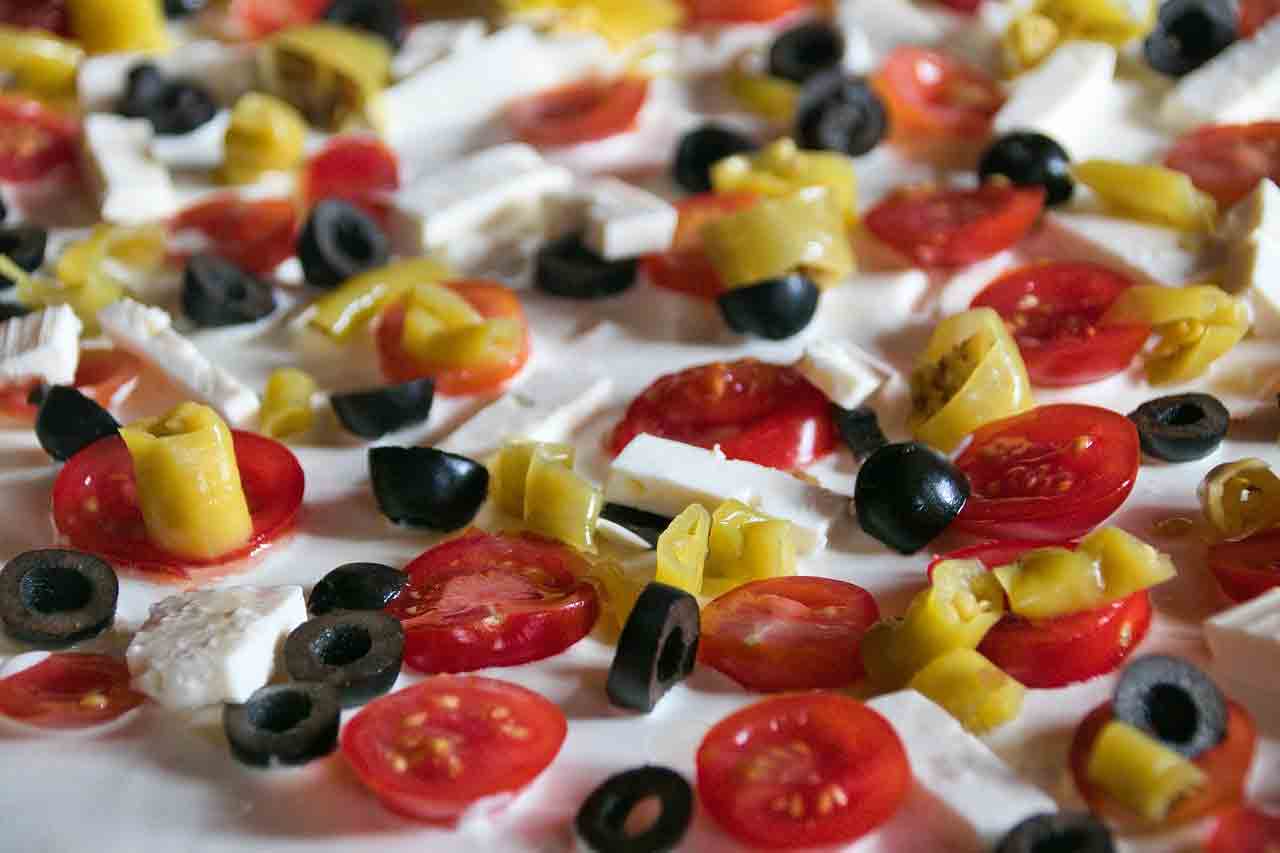 Receita fácil de macarrão com queijo feta e tomates cereja virou mania no TikTok. Foto: Pixabay