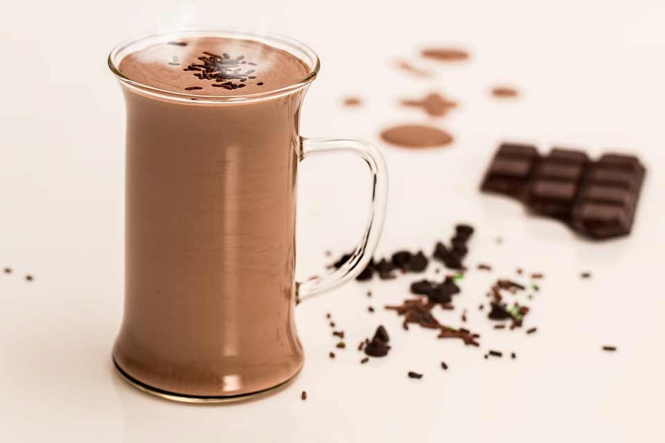 Receita fácil de de Chocolate Quente Cremoso. Foto: Pixabay