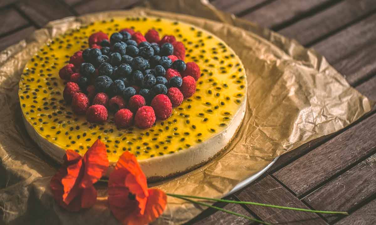 Receita fácil de bolo cremoso de maracujá. Foto: Pixabay