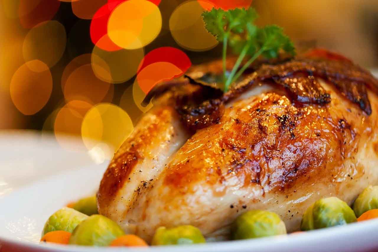 Tender, chester e peru: Entenda a diferença entre as carnes para a ceia de Natal. Foto: Pixabay